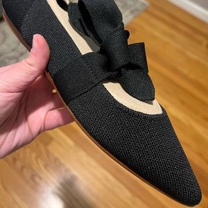 Rothys Mary Jane point with bow in black, size 7.5